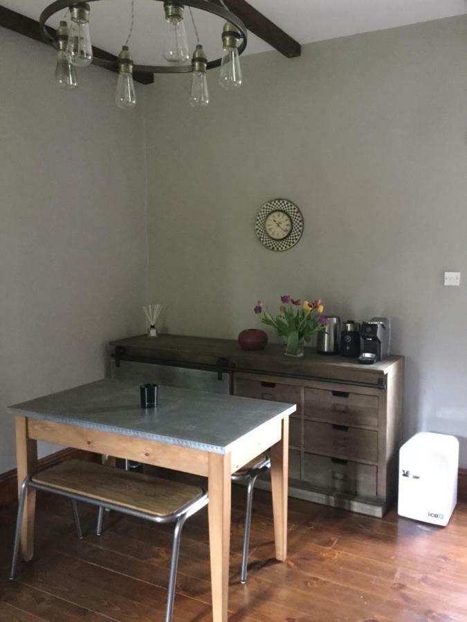 Ty Carreg Fach Staycation Cottage Cardiff Exterior photo