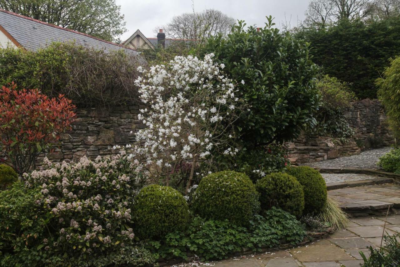 Ty Carreg Fach Staycation Cottage Cardiff Exterior photo