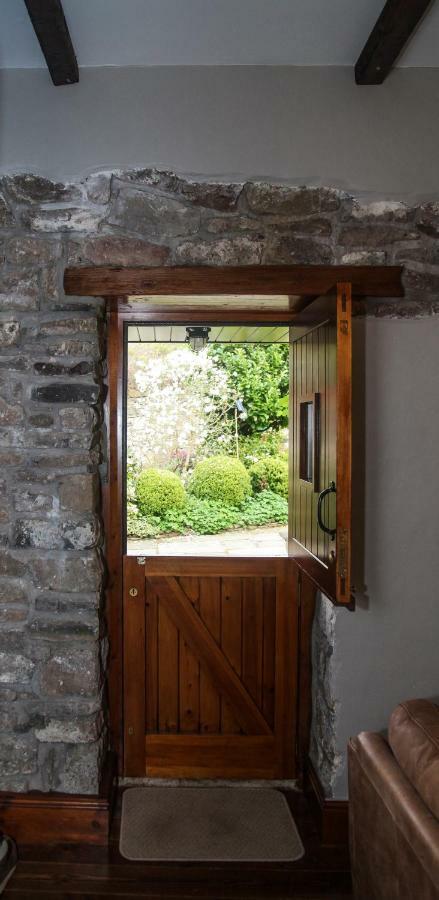 Ty Carreg Fach Staycation Cottage Cardiff Exterior photo